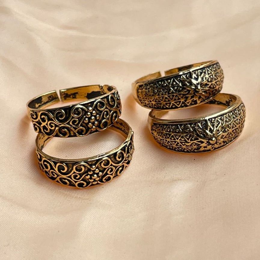 Flowerish Gold Oxidised Toe Rings Combo - Abdesignsjewellery