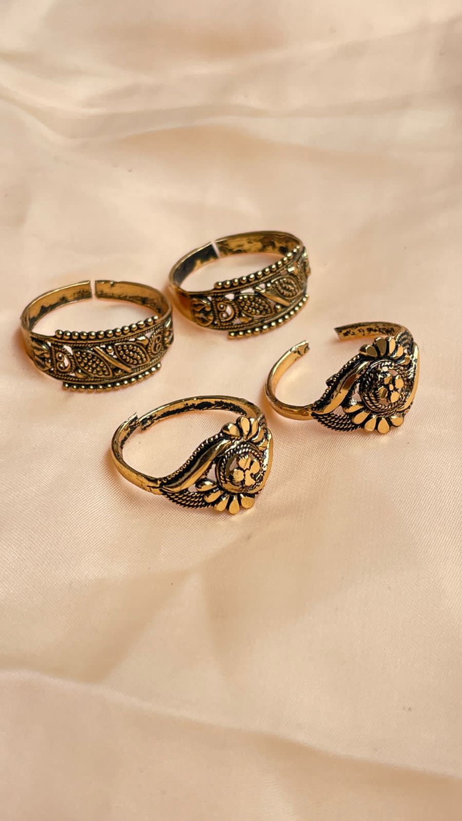 Flower Gold Oxidised Toe Rings Combo - Abdesignsjewellery