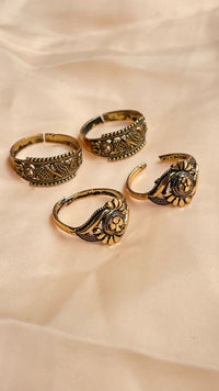 Thumbnail for Flower Gold Oxidised Toe Rings Combo - Abdesignsjewellery