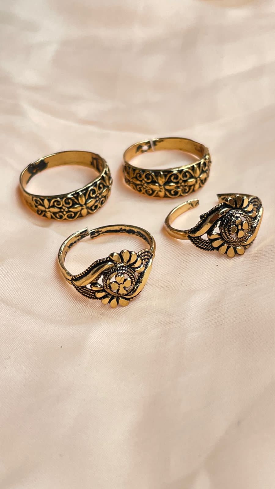 Popular Gold Oxidised Toe Rings Combo