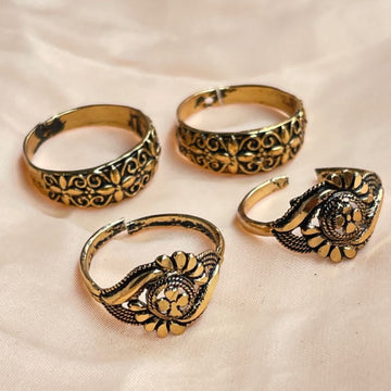 Popular Gold Oxidised Toe Rings Combo
