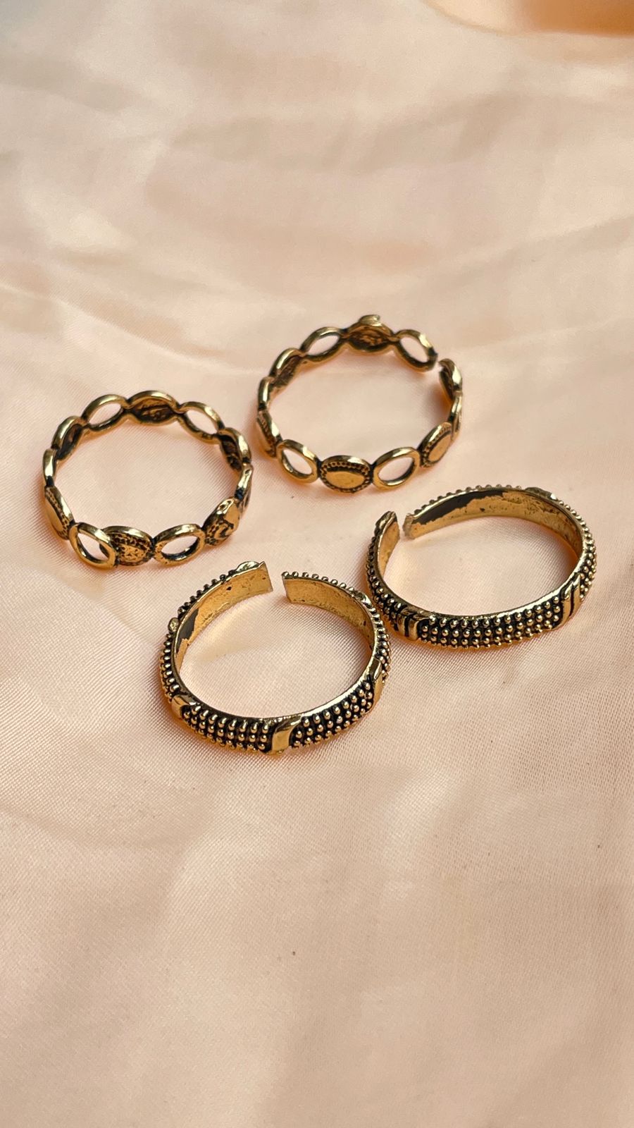 Trendy Gold Oxidised Toe Rings Combo