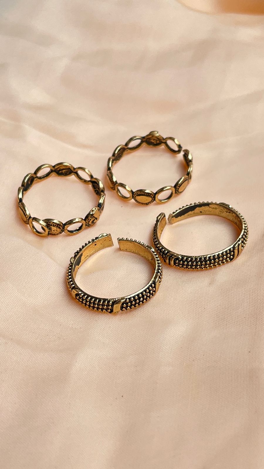 Amsterdam Chic Gold-Plated Ring – Avyanna