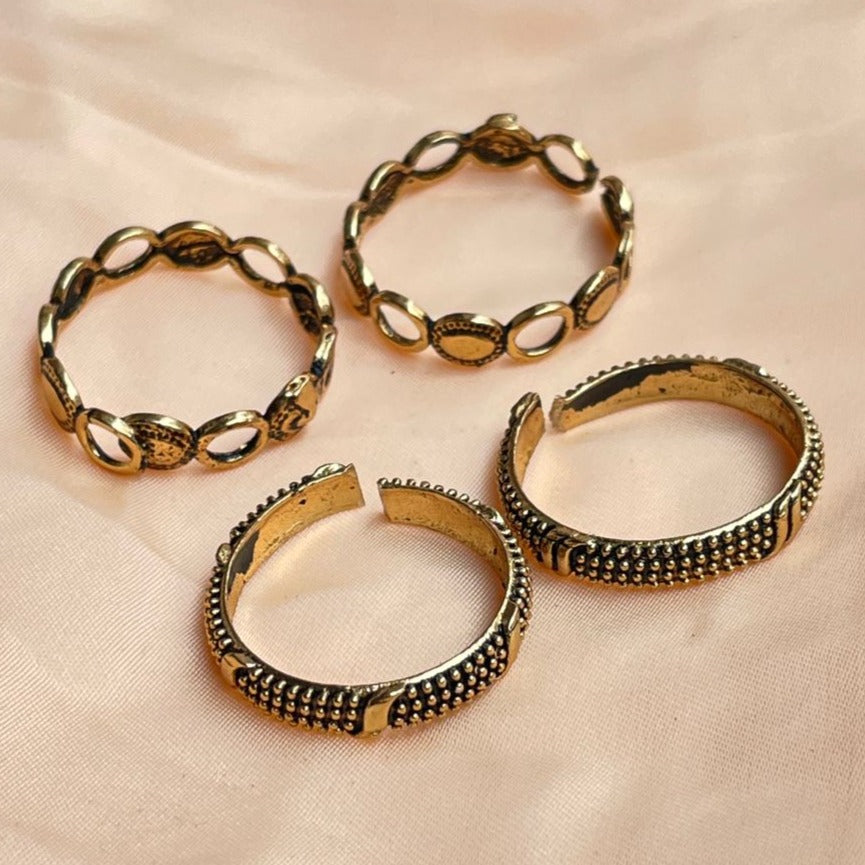 Trendy Gold Oxidised Toe Rings Combo