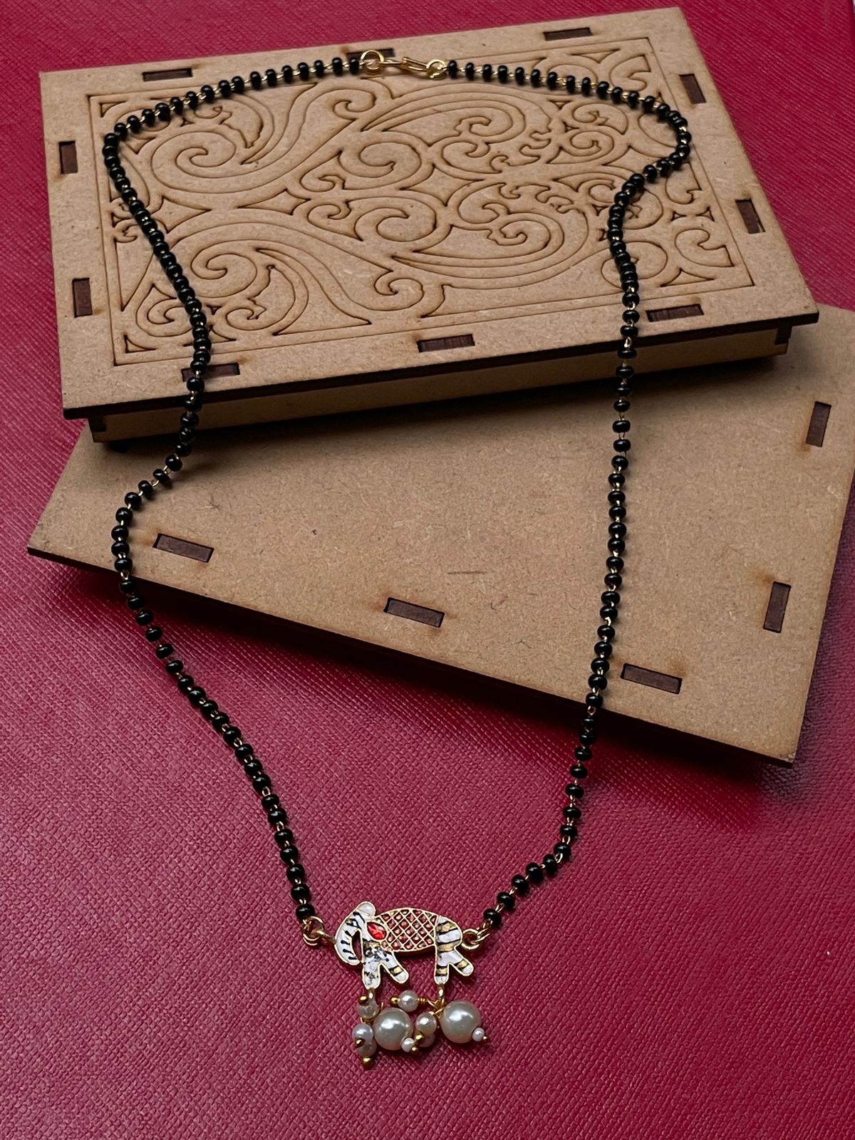 Handpaint Bridal Wedding Doli Mangalsutra Comb - Abdesignsjewellery