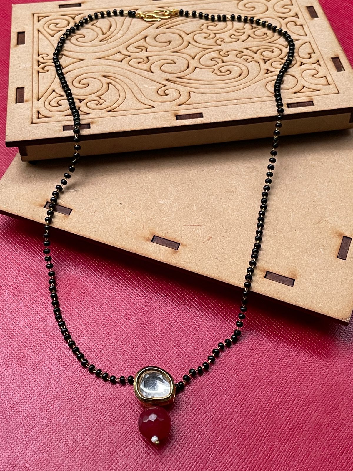 Traditional White Meena Kundan Mangalsutra