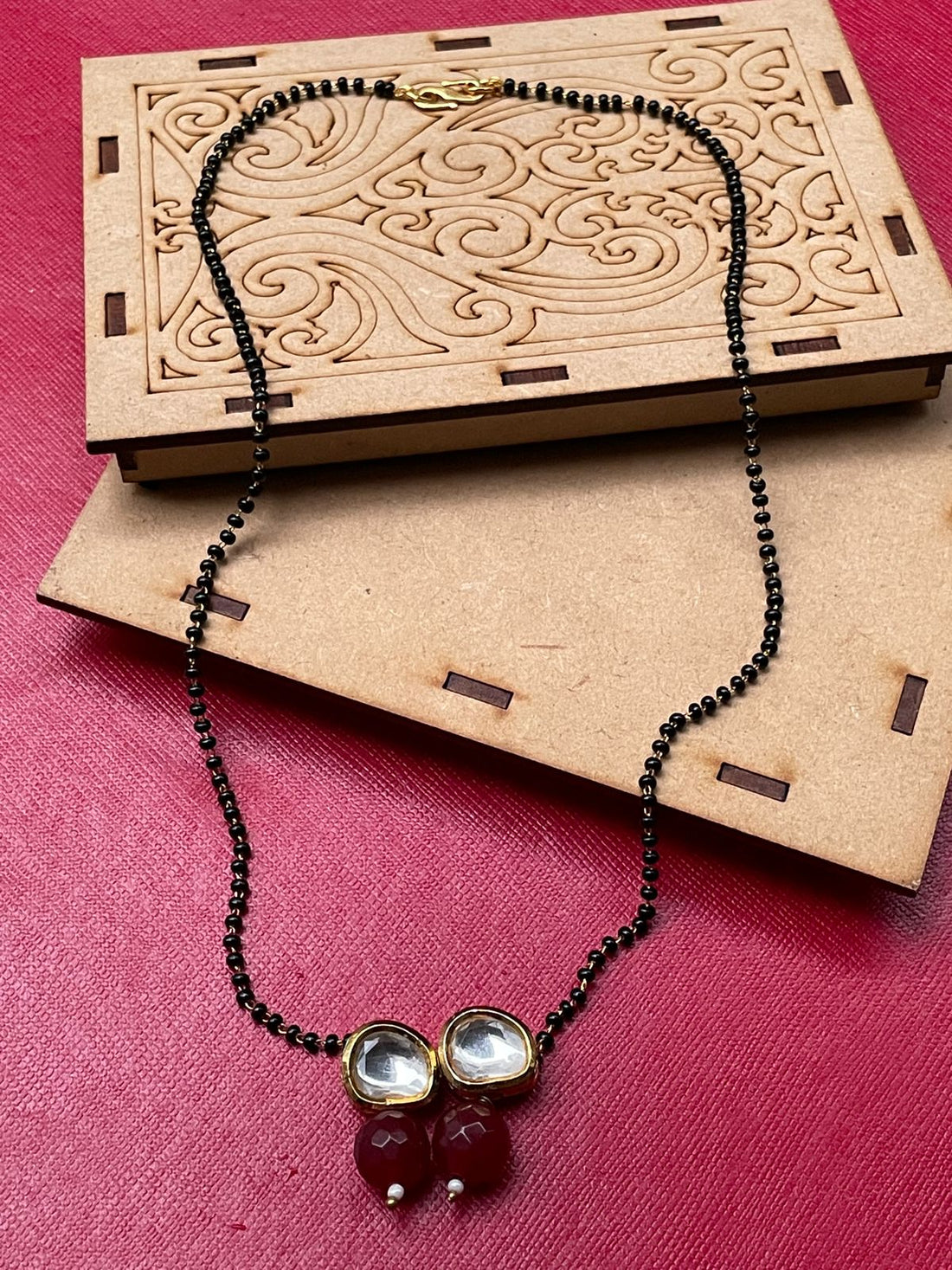 Traditional White Meena Kundan Mangalsutra