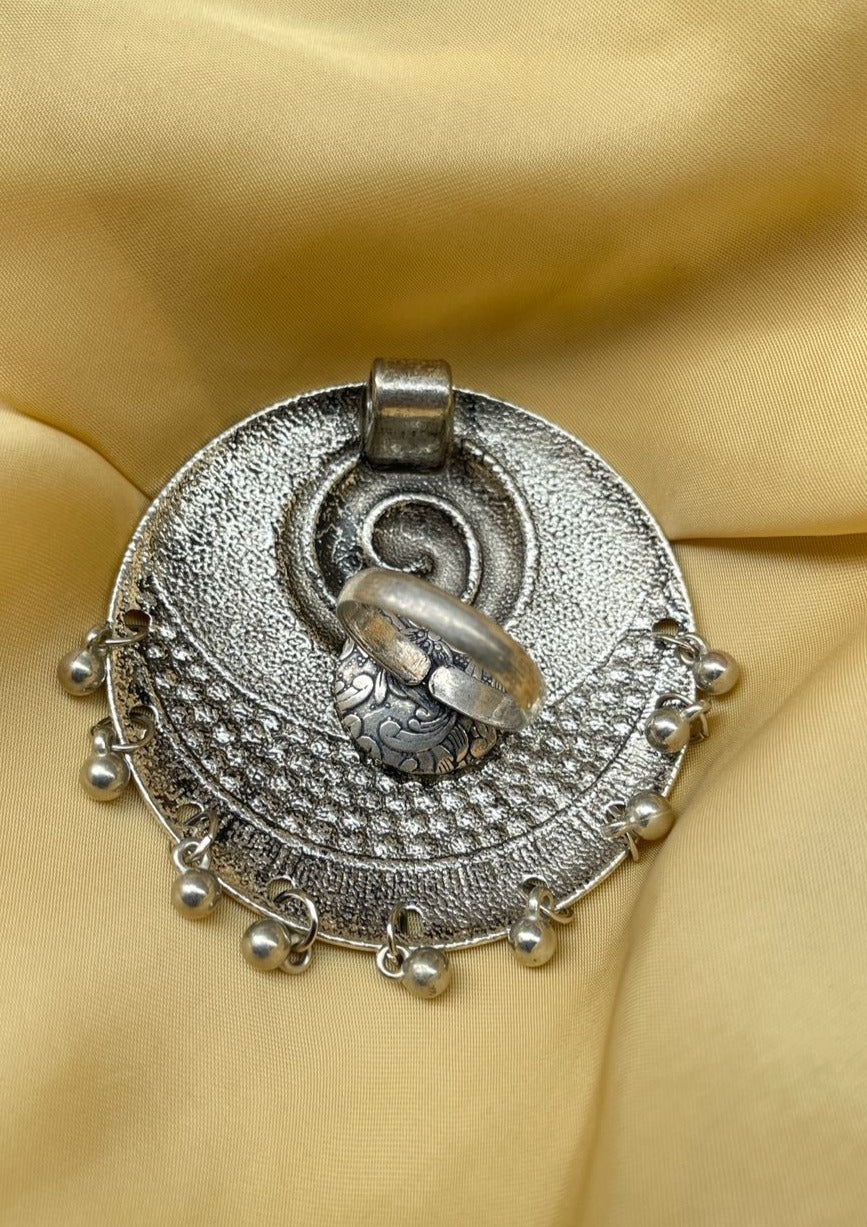 Round Silver Oxidised Ring