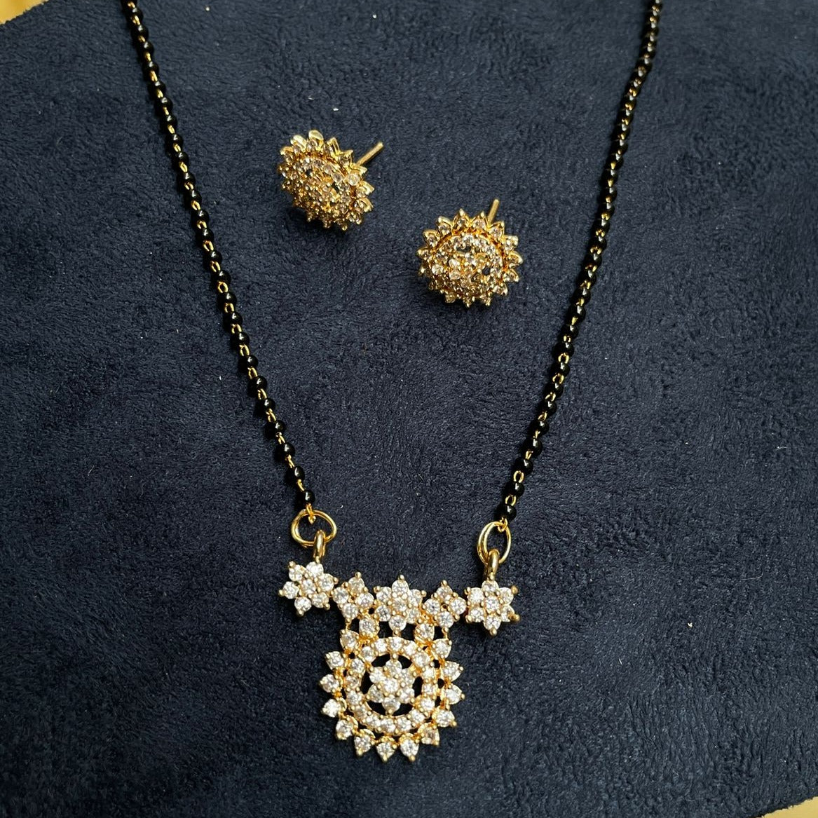 Charming Gold Diamond Mangalsutra - Abdesignsjewellery