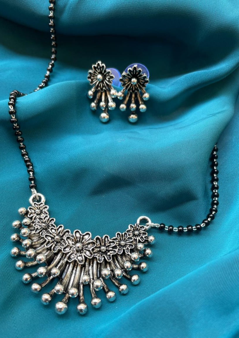 Fancy Floral Silver Oxidised Mangalsutra - Abdesignsjewellery
