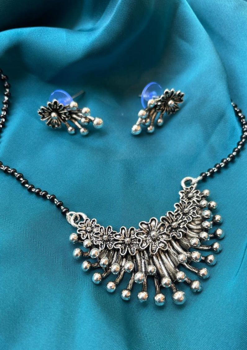 Fancy Floral Silver Oxidised Mangalsutra - Abdesignsjewellery