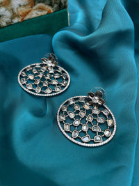 Thumbnail for Attractive One Flower Round Diamond Earrings