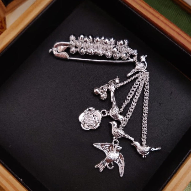 Cute German Silver Plated Saree Pin - Abdesignsjewellery
