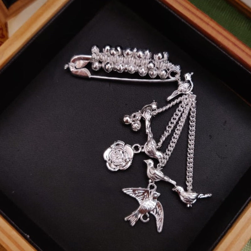 Cute German Silver Plated Saree Pin - Abdesignsjewellery