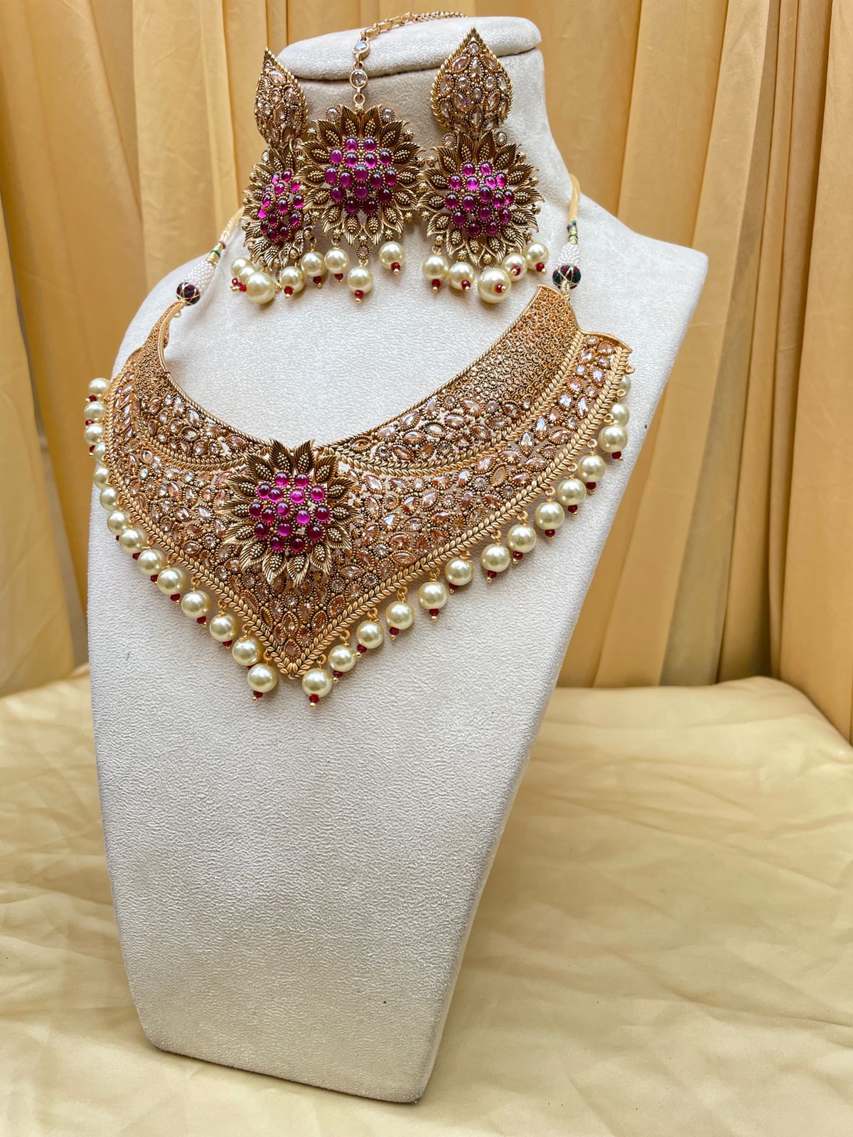 High Quality Necklace With Earring For Brides