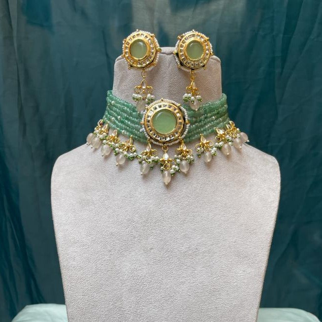 Pretty Green Pearl Kundan Choker