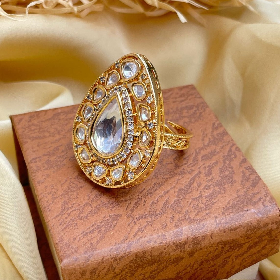 Oval Shape Glass Kundan Free Size Ring