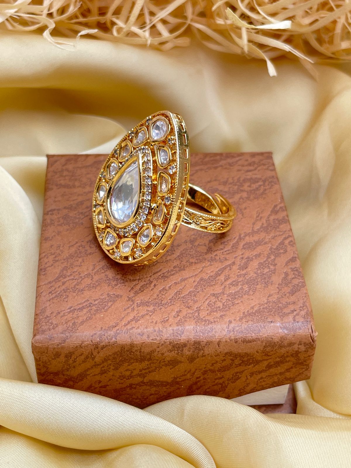 Oval Shape Glass Kundan Free Size Ring