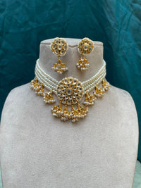 Thumbnail for Beautiful Pearl Kundan Choker Necklace