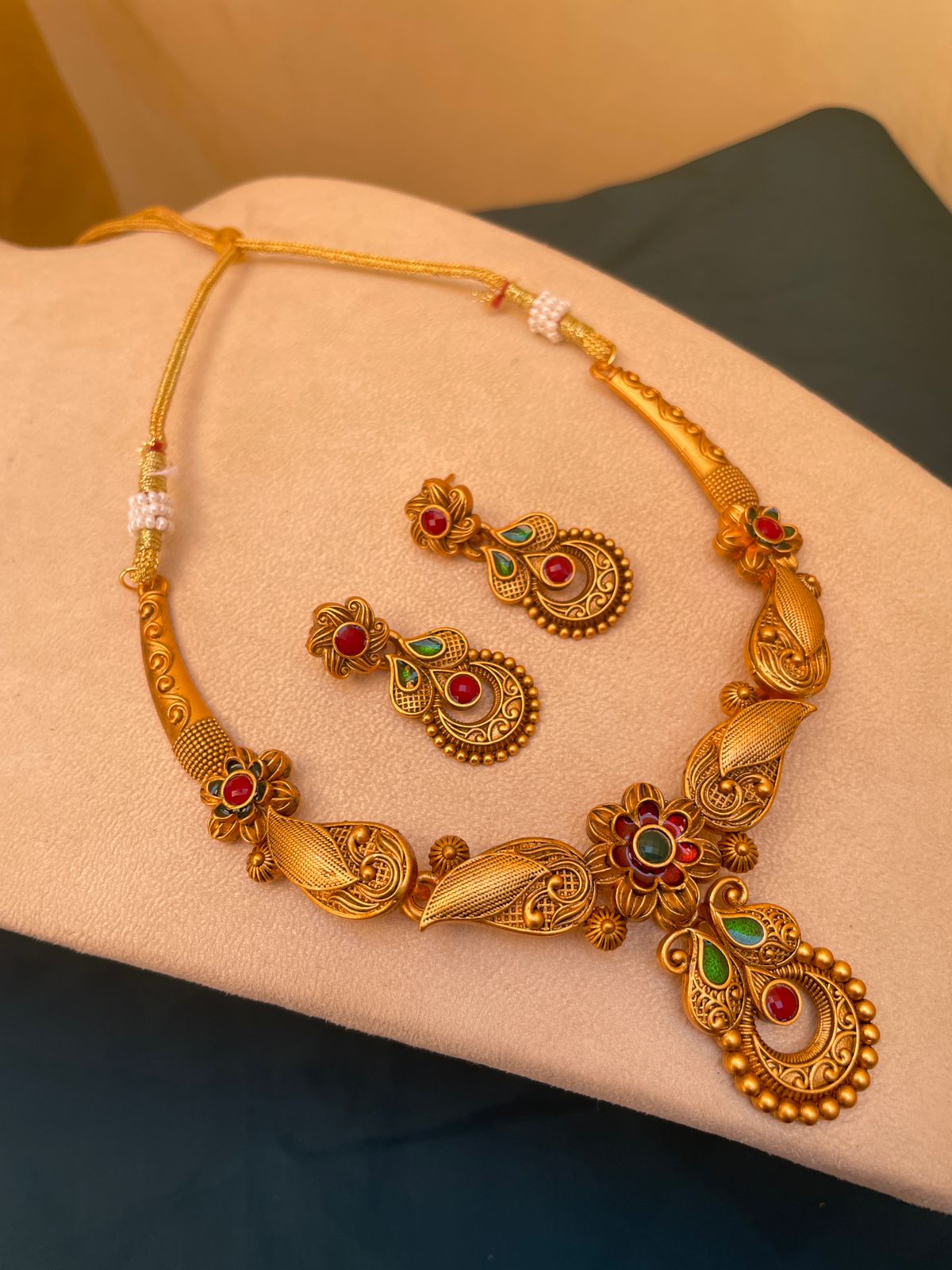 Traditional Antique Matt Polish Necklace & Earrings