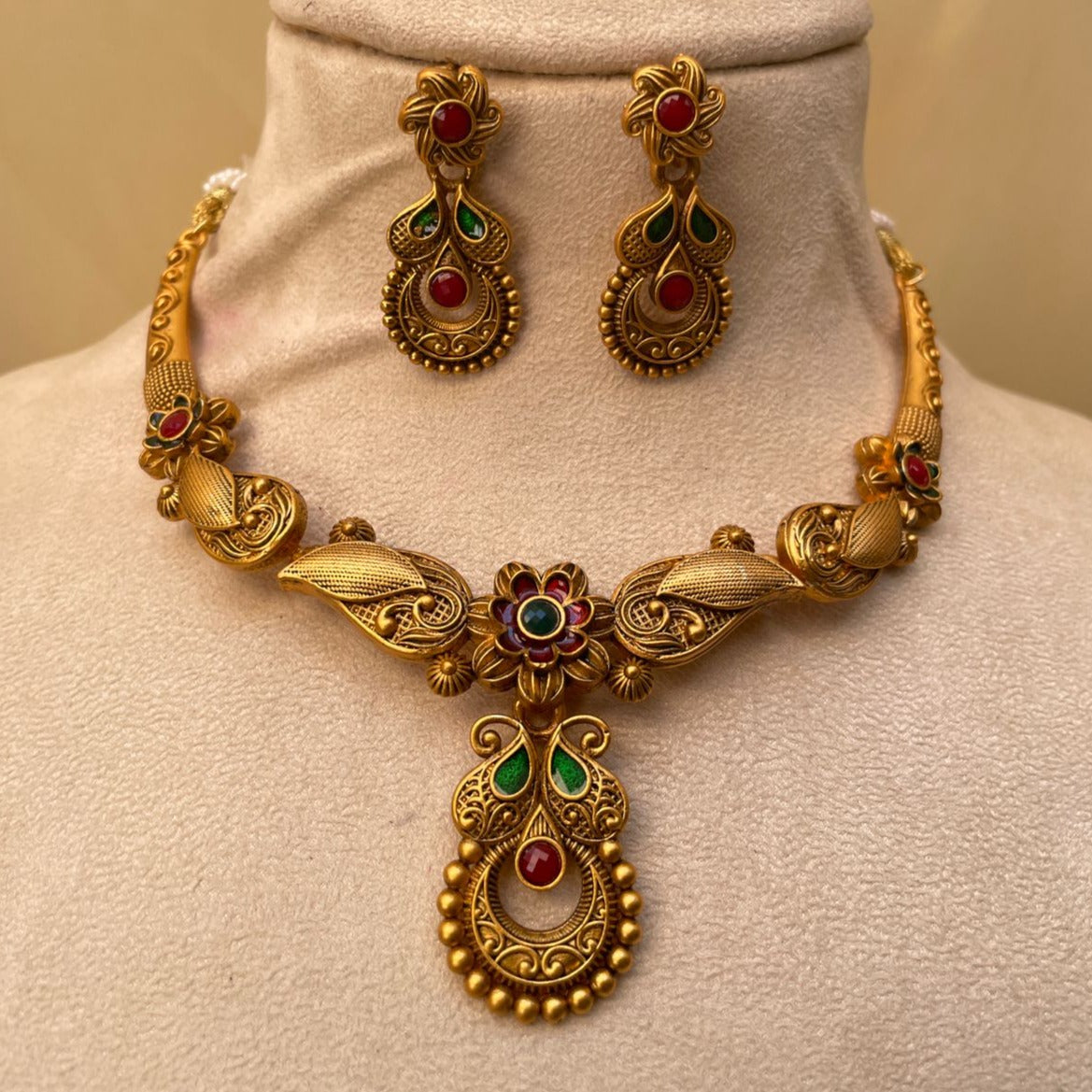 Traditional Antique Matt Polish Necklace & Earrings