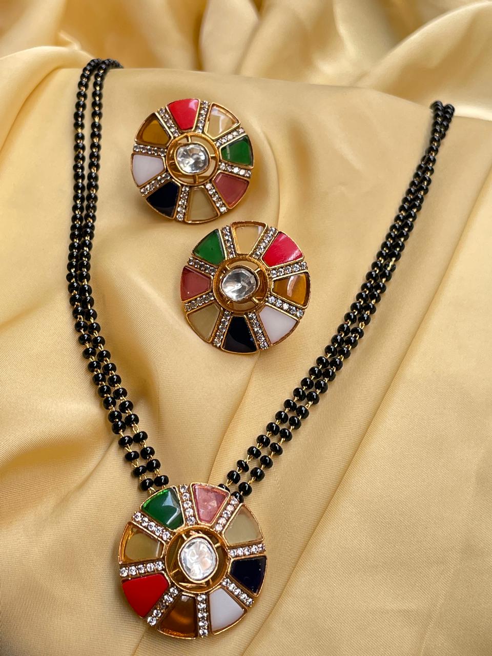 Navratna Round Pendent & Earrings