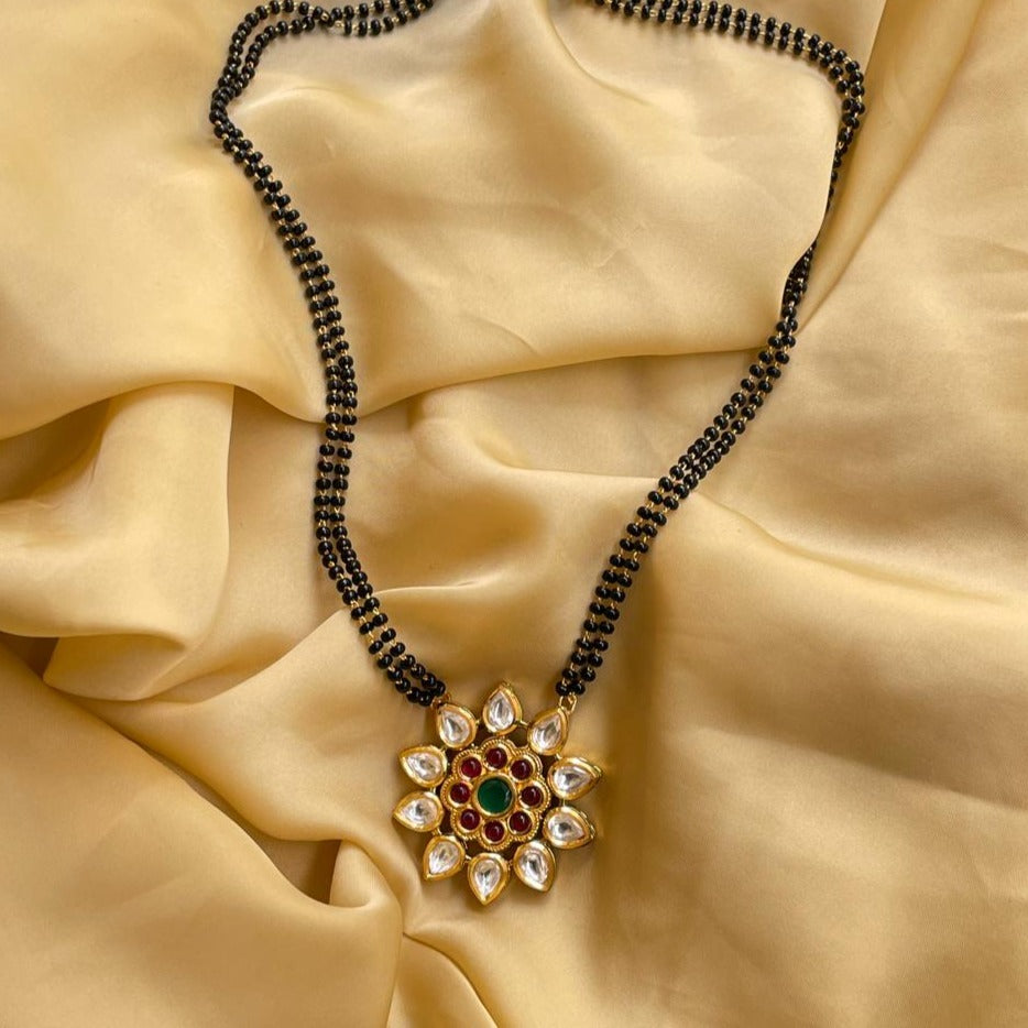 Latest Kemp Stone Flower Mangalsutra