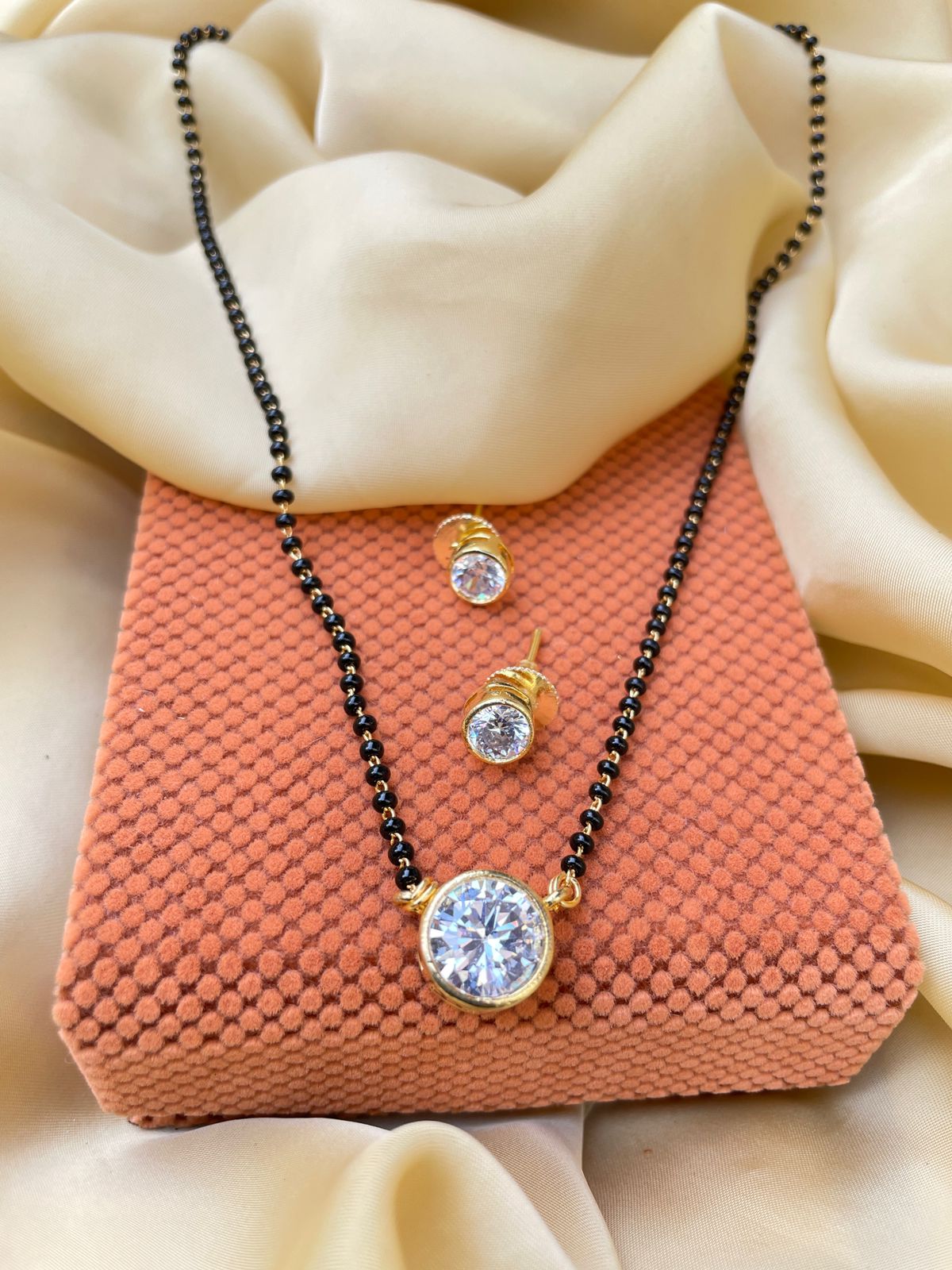 Natasa Stankovic Inspired Simple  Gold Diamond Mangalsutra