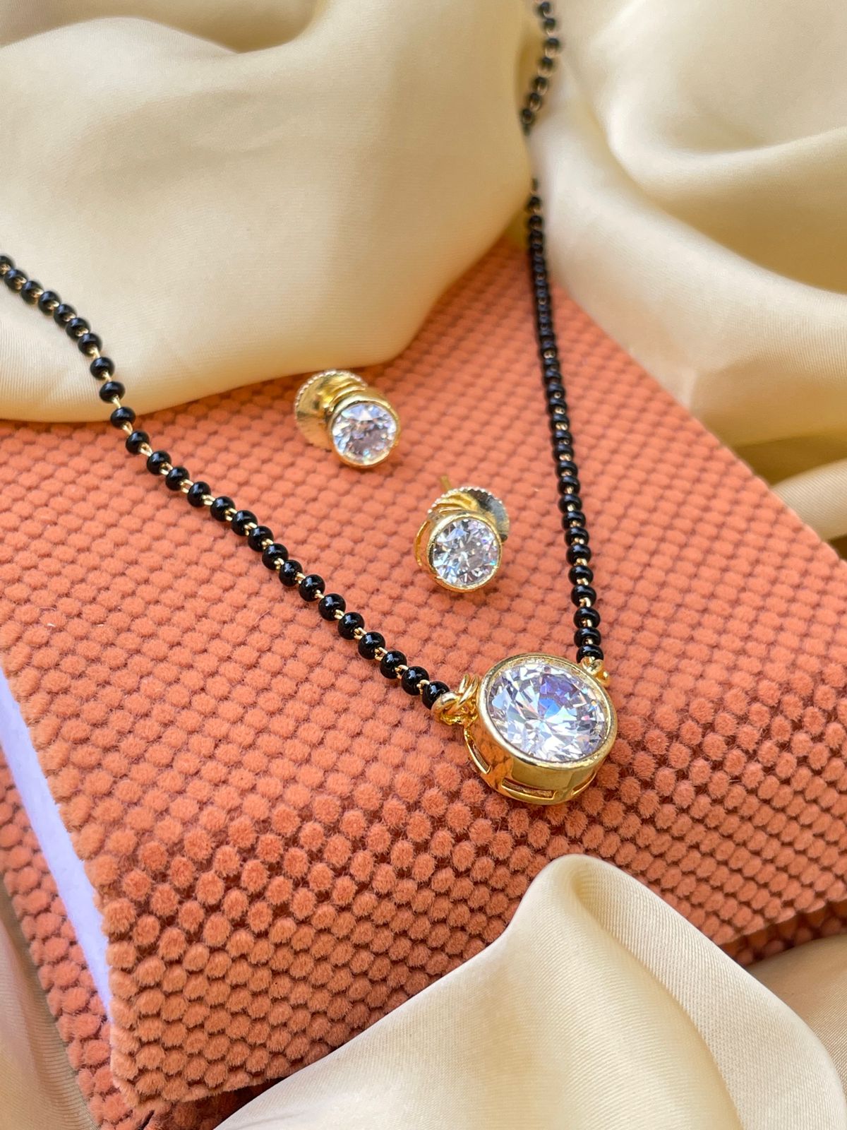 Natasa Stankovic Inspired Simple  Gold Diamond Mangalsutra