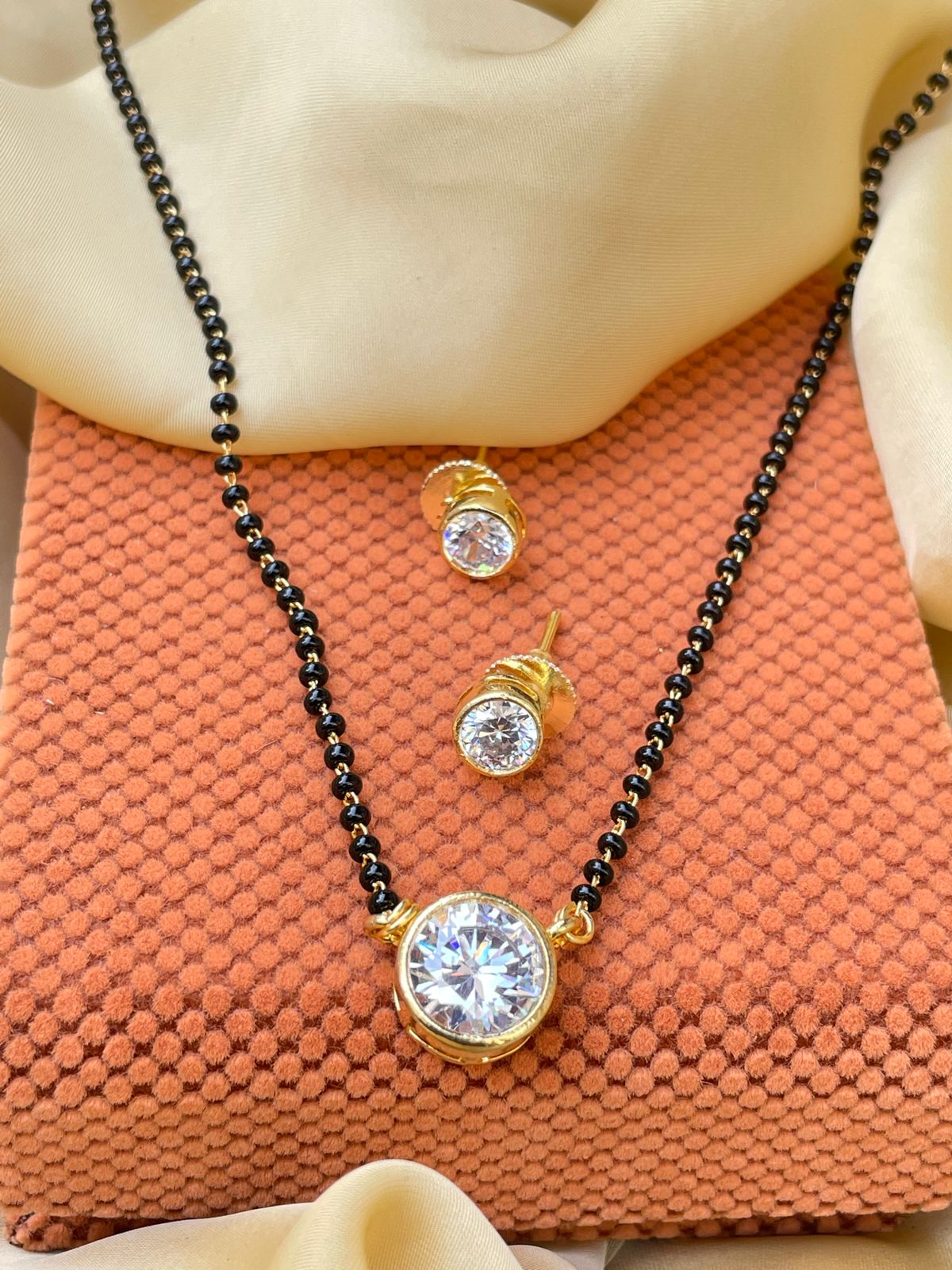 Natasa Stankovic Inspired Simple  Gold Diamond Mangalsutra