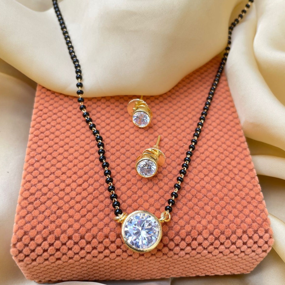 Natasa Stankovic Inspired Simple  Gold Diamond Mangalsutra