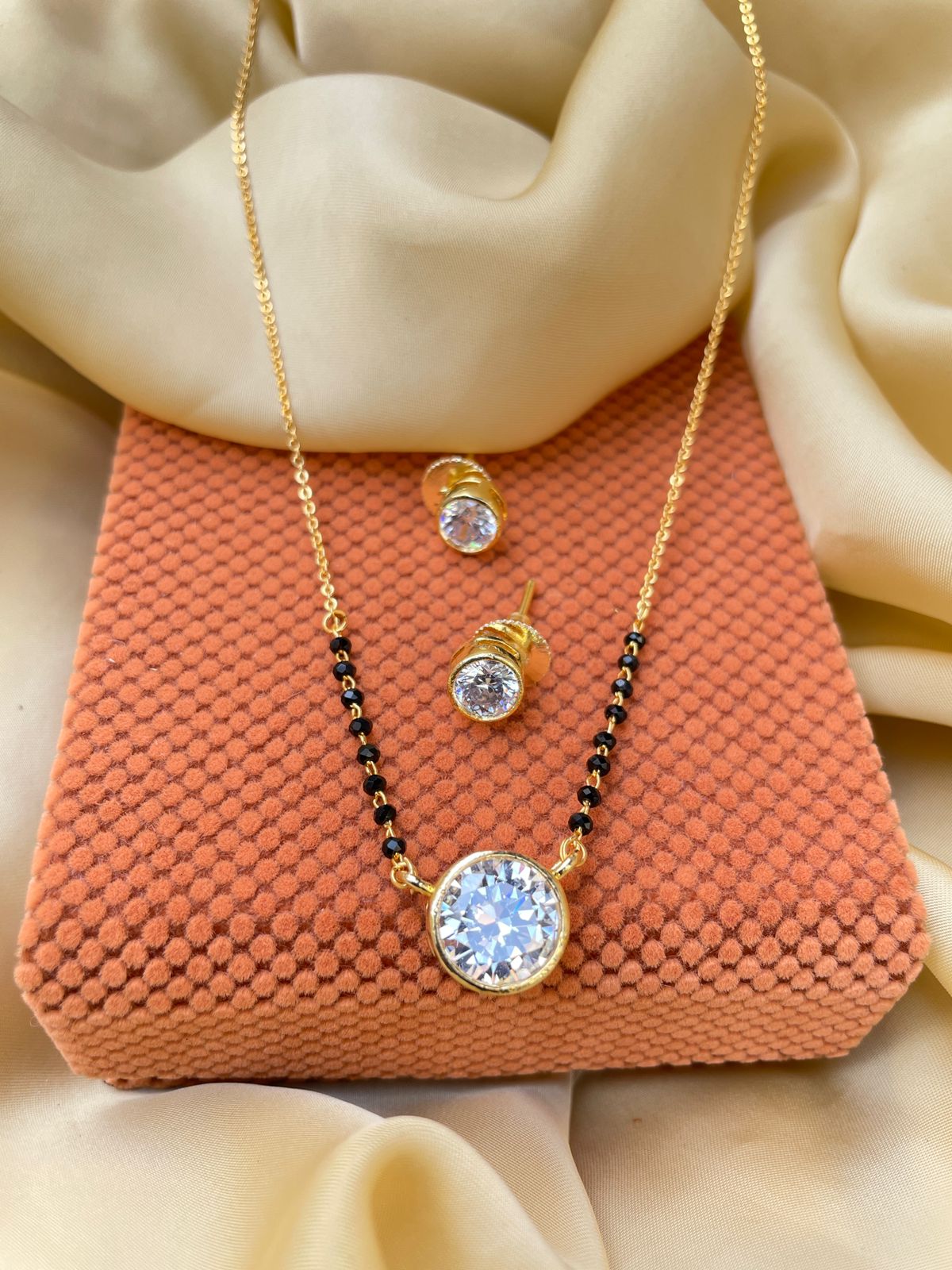 Natasa Stankovic Inspired Simple  Gold Diamond Mangalsutra