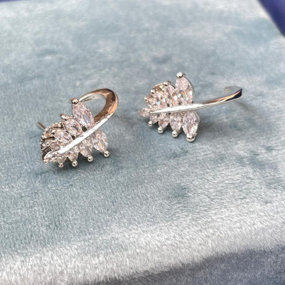 Crystals Flower Stud Earring - Abdesignsjewellery