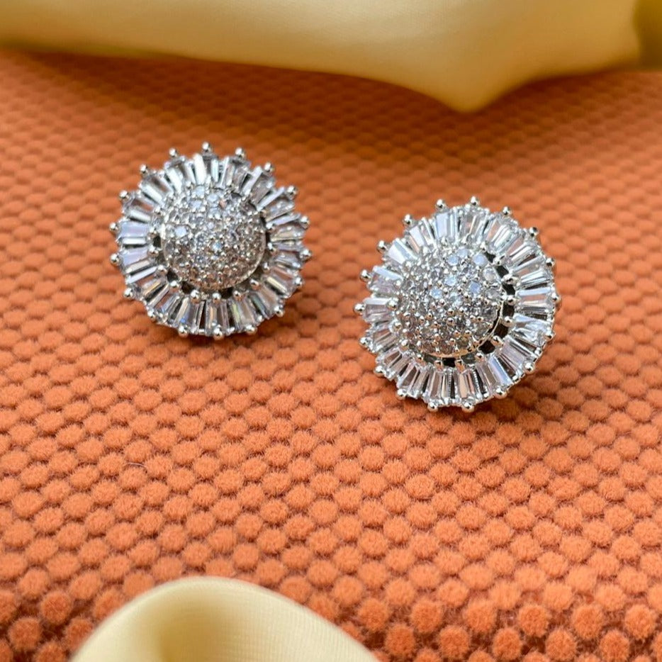 Shiney Crystal AD Stud Earring