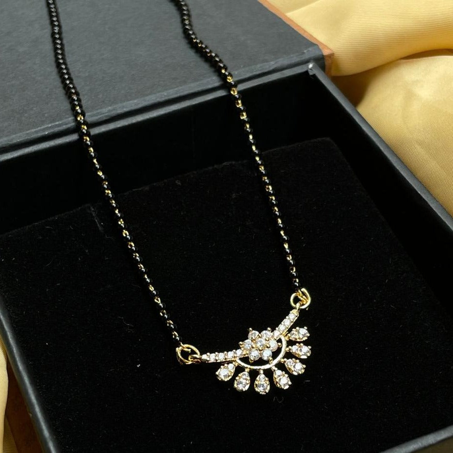Shrenu Parikh Inspired Gold Diamond Mangalsutra