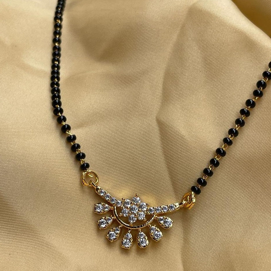 Shrenu Parikh Inspired Gold Diamond Mangalsutra