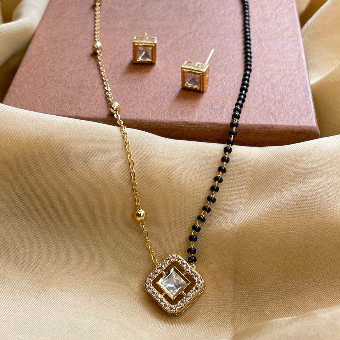 Tejasswi Prakash Inspired From Naagin-6 Gold Diamond Mangalsutra & Earrings - Abdesignsjewellery