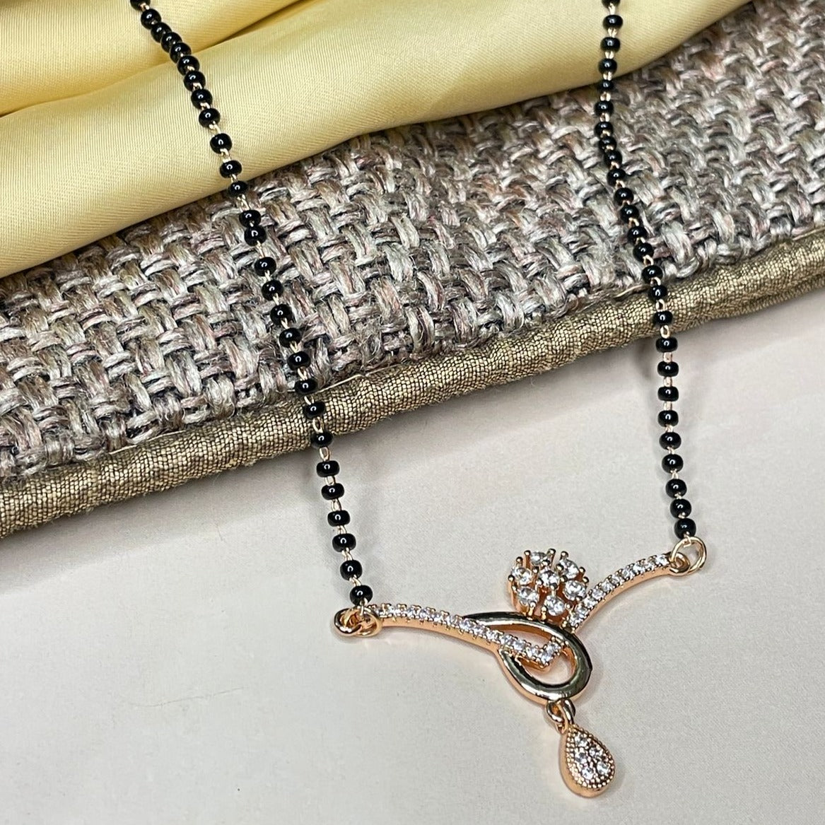 Dazzling Floral Rose Gold Mangalsutra - Abdesignsjewellery