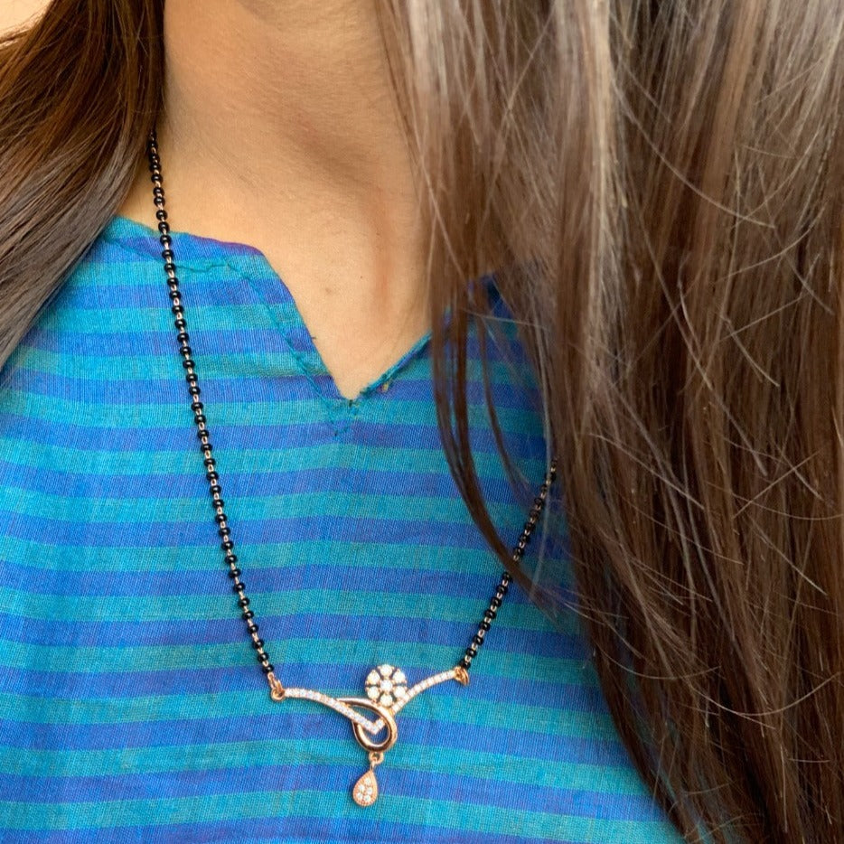 Dazzling Floral Rose Gold Mangalsutra - Abdesignsjewellery