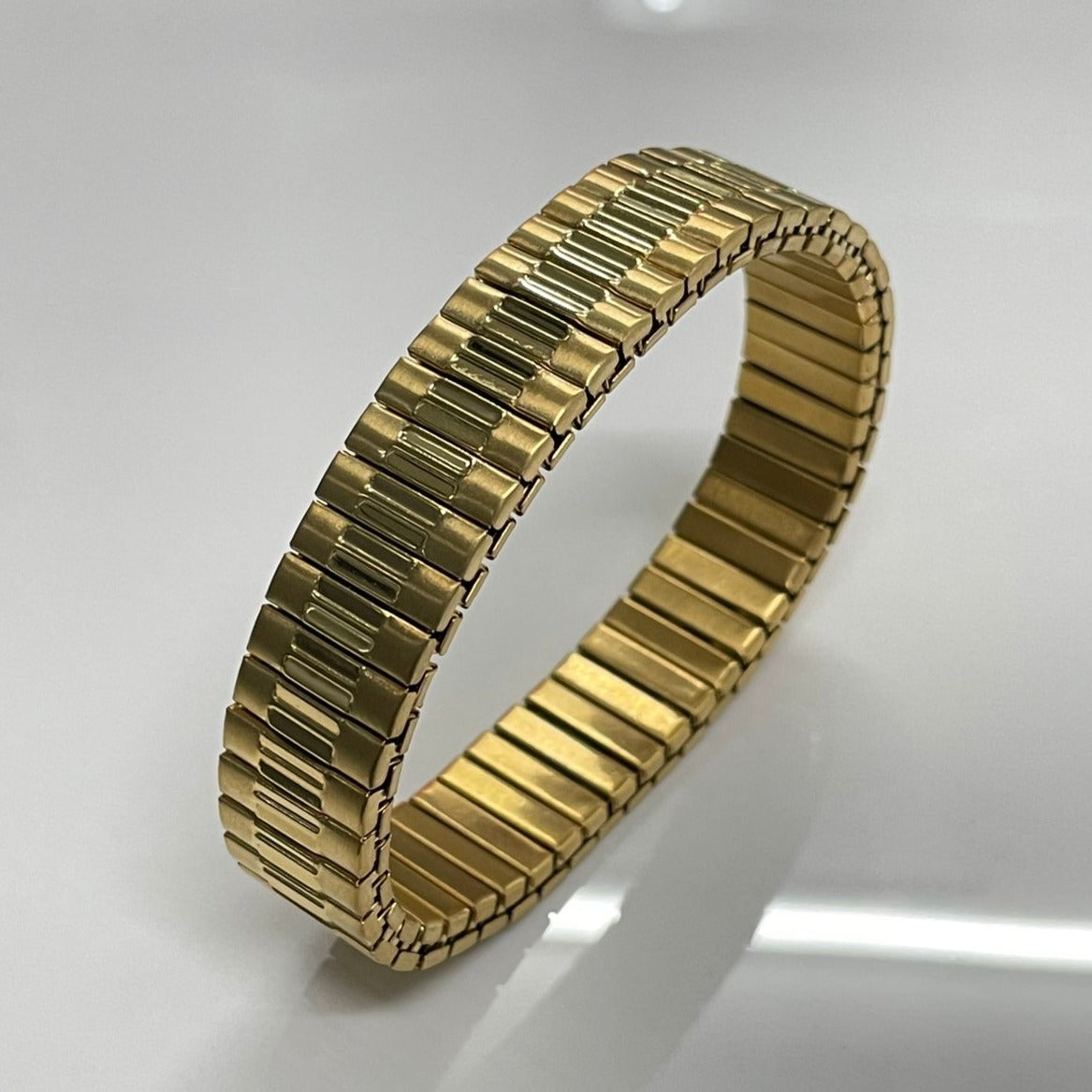 High-Quality Gold Plated Hand Bracelet