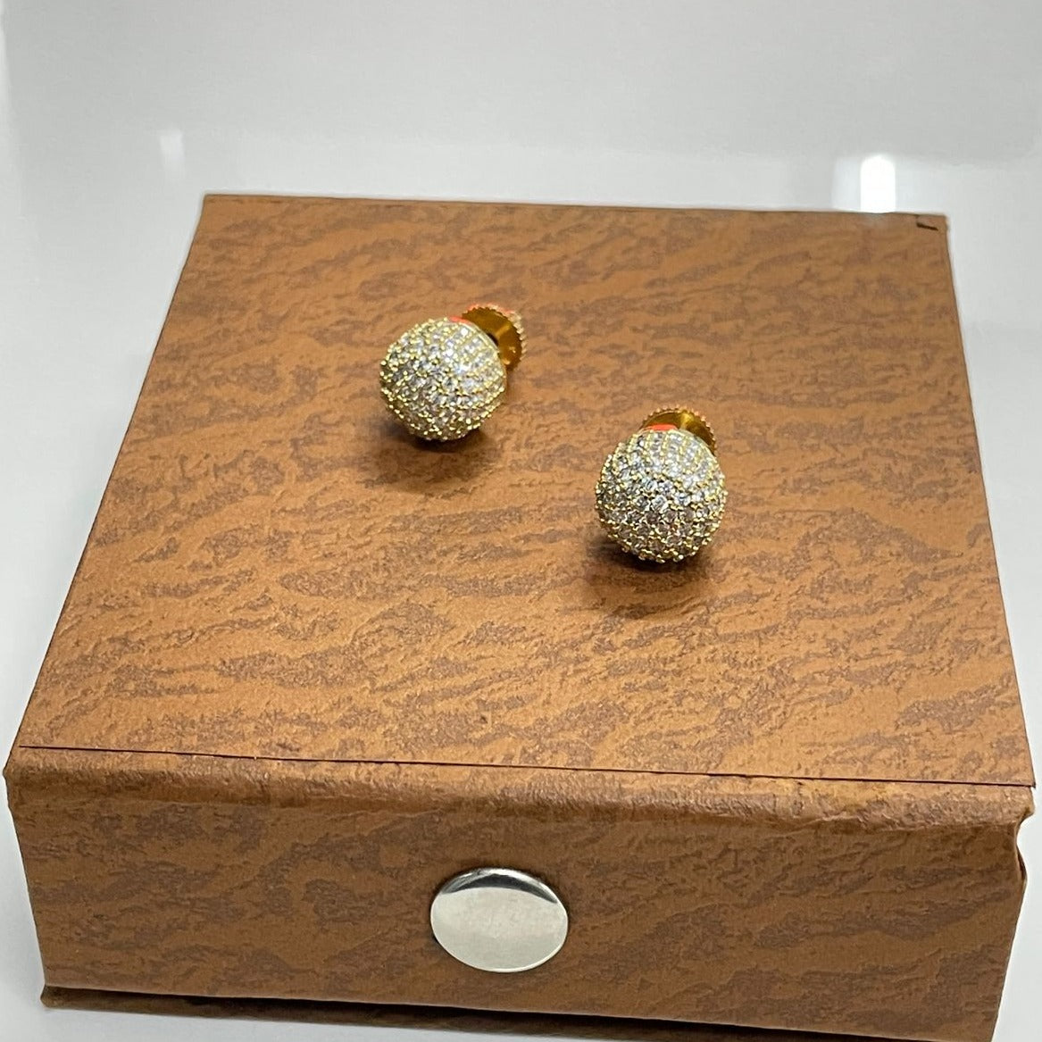 Premimum White Crystal Stud Earring