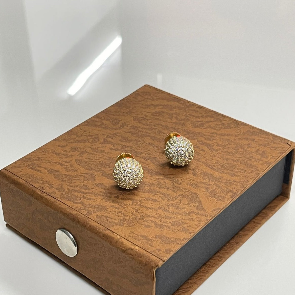 Premimum White Crystal Stud Earring