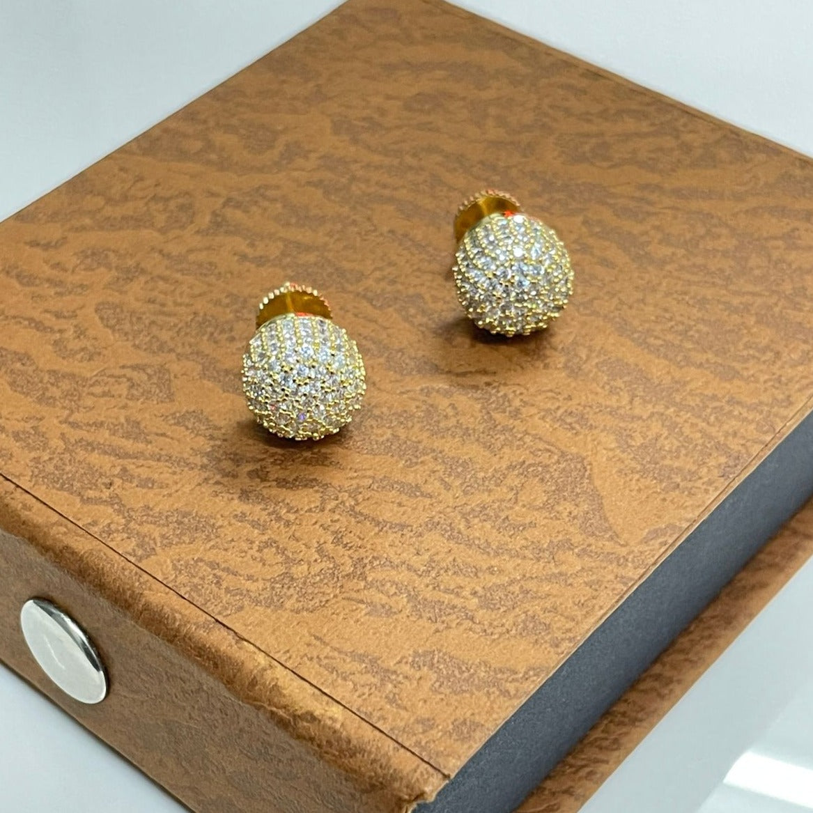 Premimum White Crystal Stud Earring