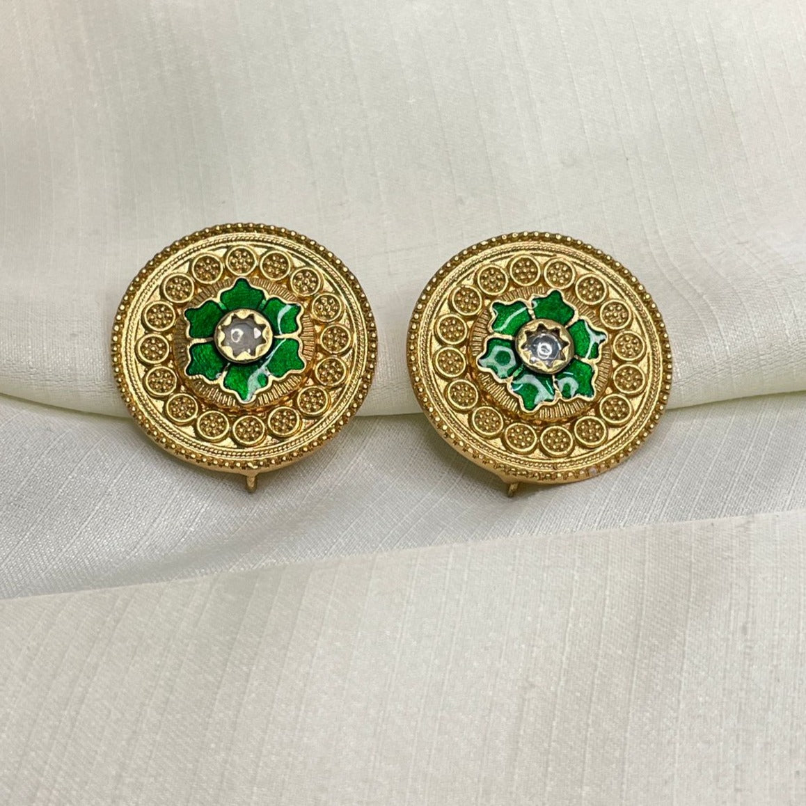 High Quality Antique Flower Stud Earring