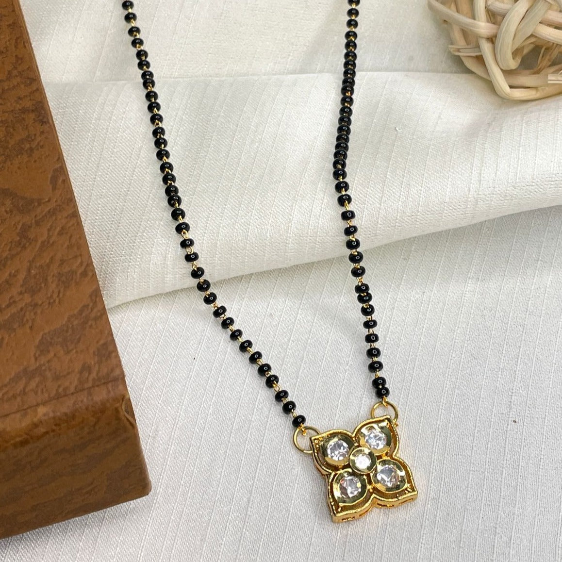 Stylish Unique Flower Polki Mangalsutra - Abdesignsjewellery