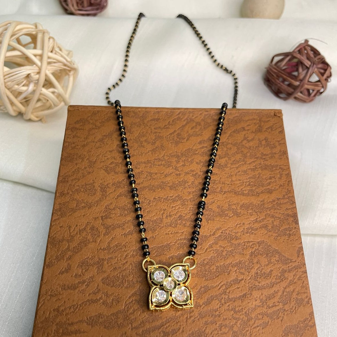 Stylish Unique Flower Polki Mangalsutra - Abdesignsjewellery