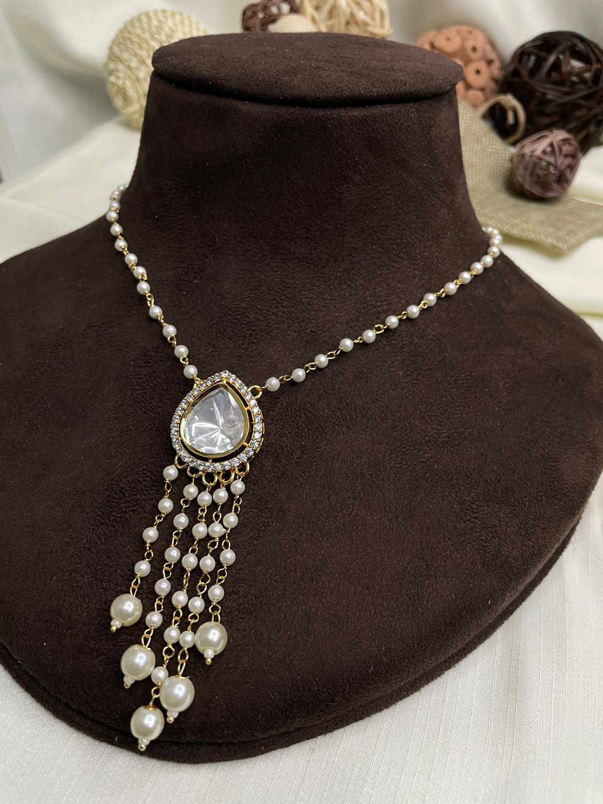 Single Uncut Polki Kundan Pendent Set Necklace