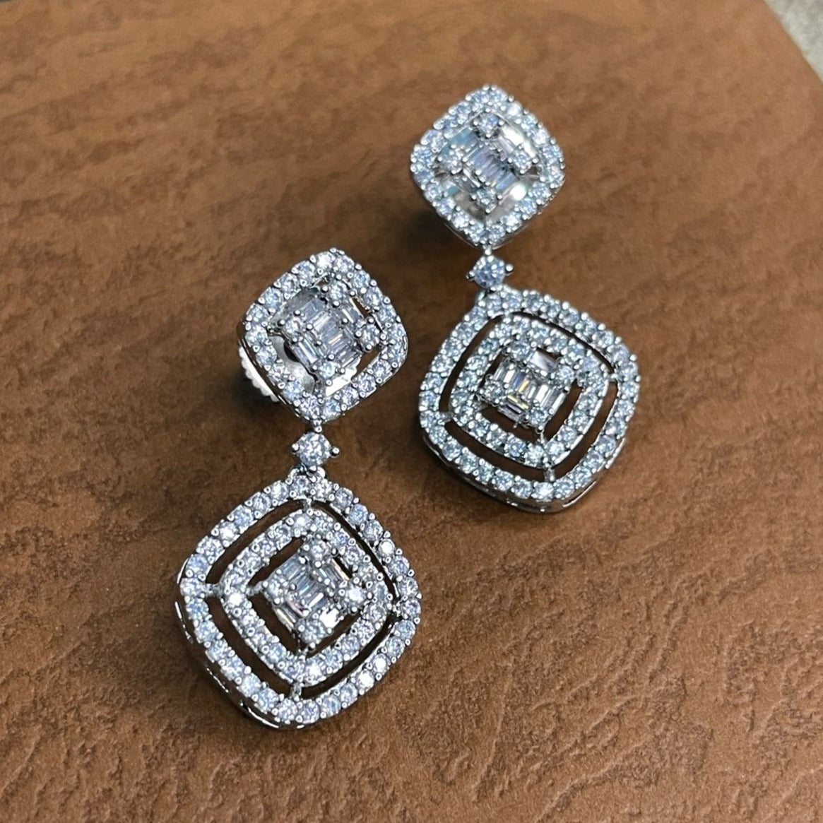 Cubic Attractive Diamond Earring