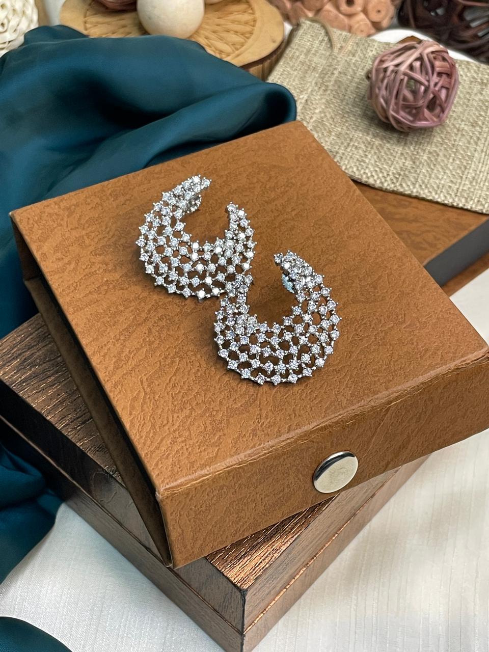 Beautiful American Diamond Party Wear Stud Earring - Abdesignsjewellery