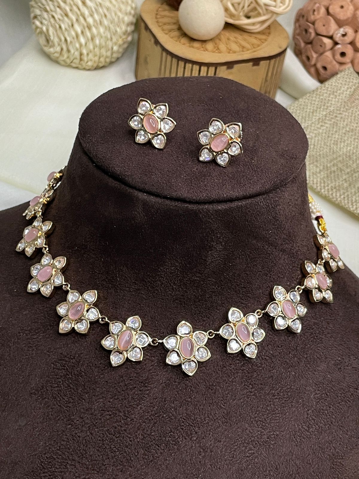 Flat Jadau Polki Flower Kundan Choker Necklace